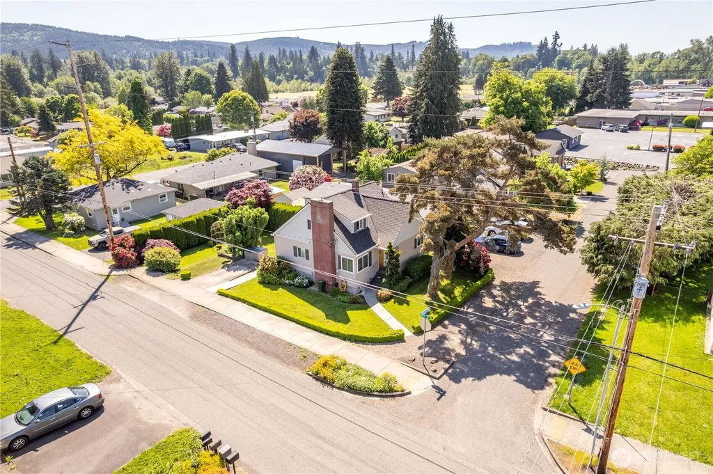 412 Kirby Avenue SE Castle Rock WA 98611
