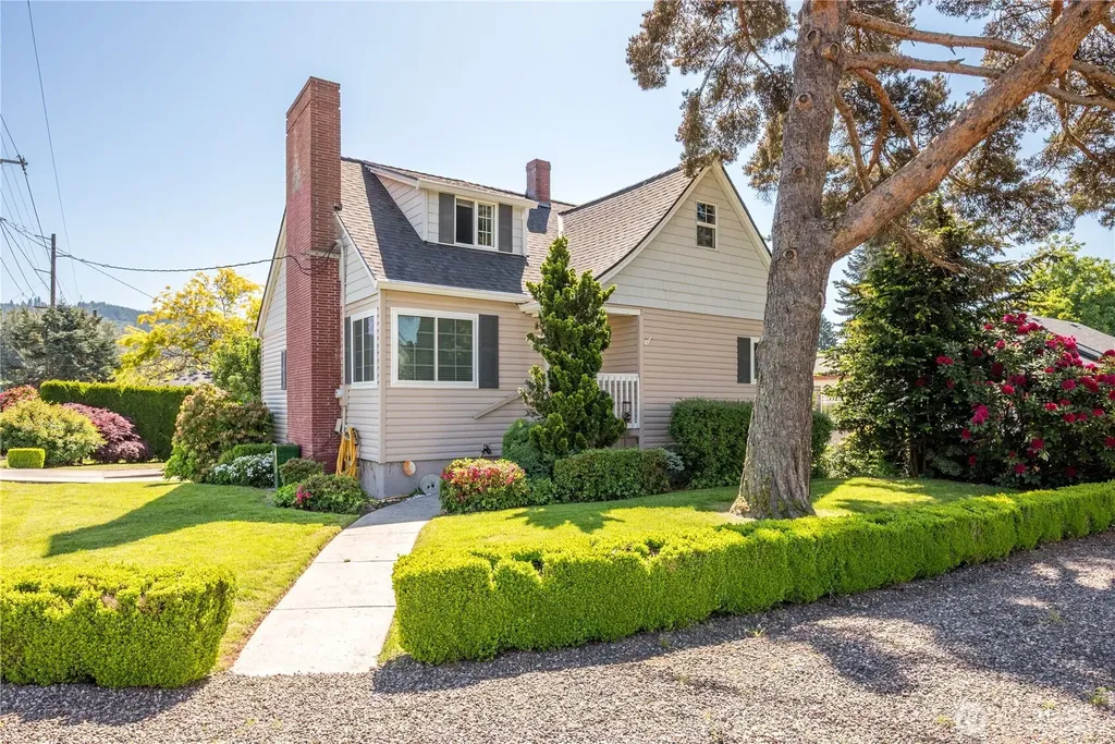 412 Kirby Avenue SE Castle Rock WA 98611