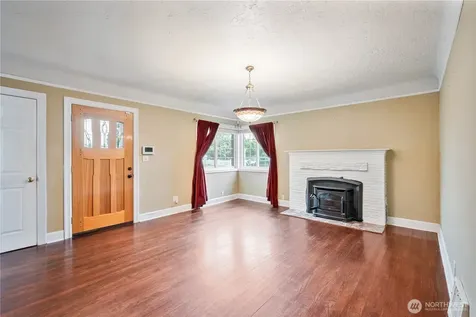 412 Kirby Avenue SE Castle Rock WA 98611
