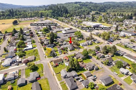 412 Kirby Avenue SE Castle Rock WA 98611
