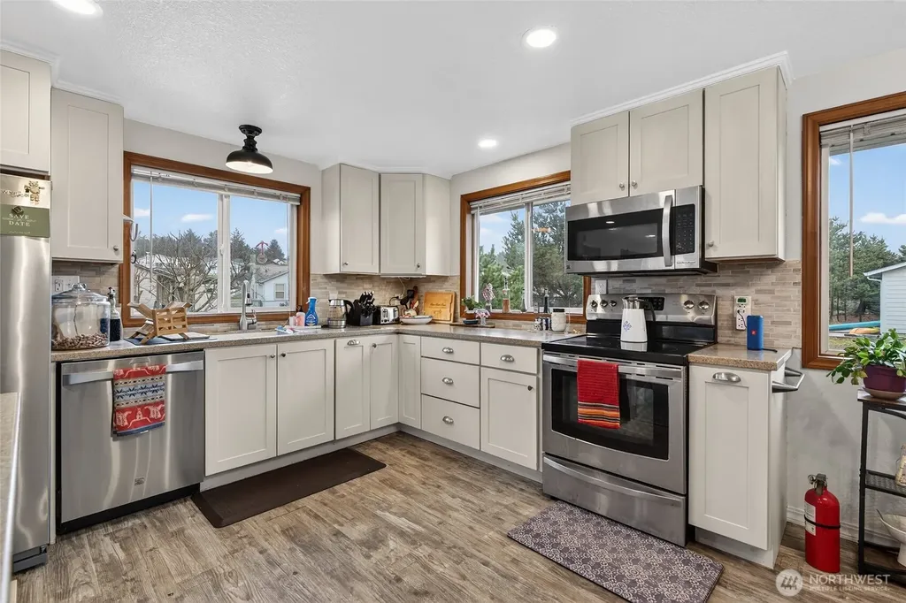 33018 G Place Ocean Park WA 98640
