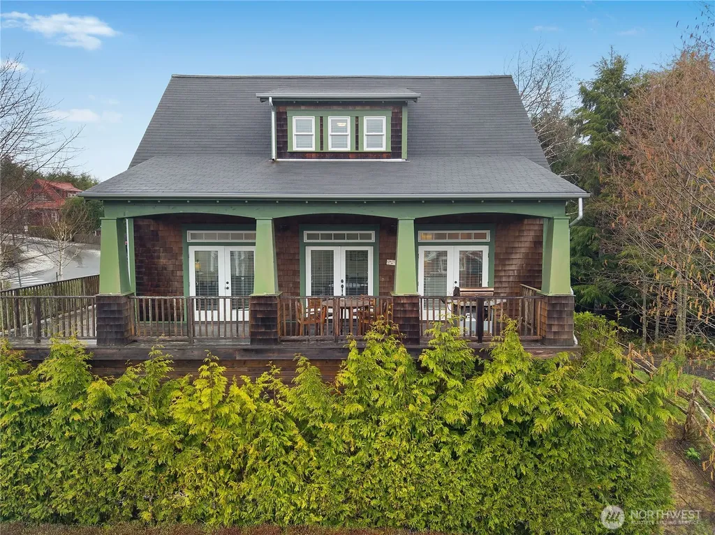 267 Compass Street Pacific Beach WA 98571