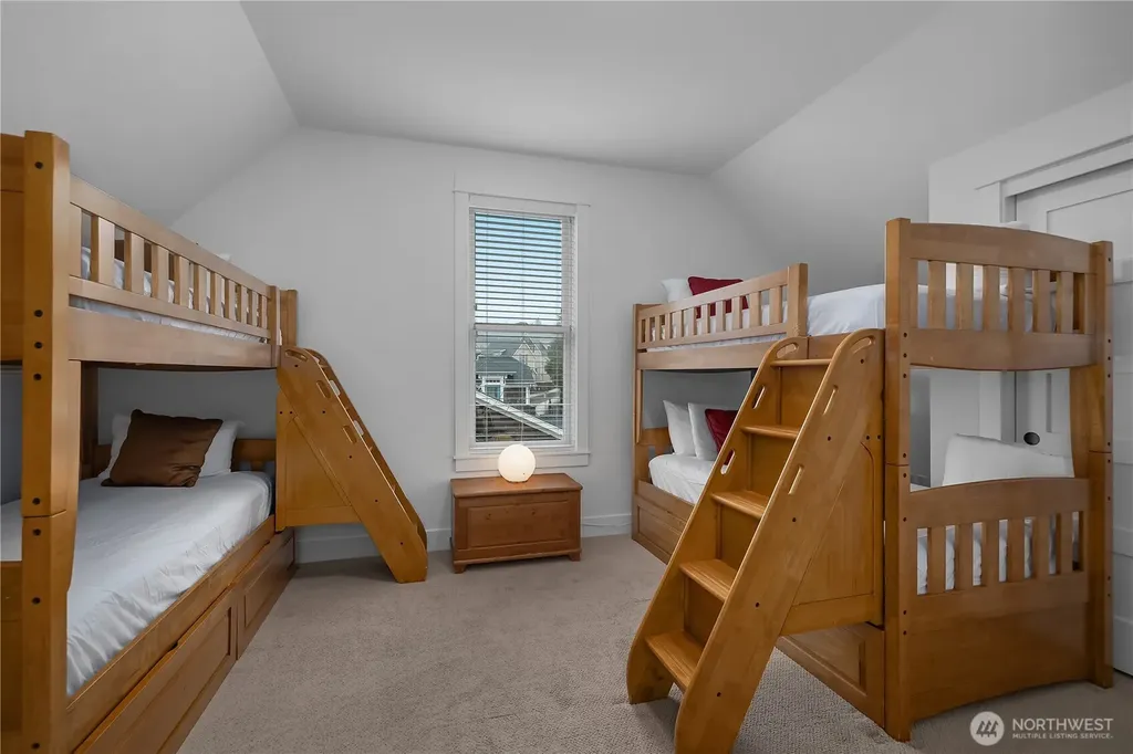 267 Compass Street Pacific Beach WA 98571
