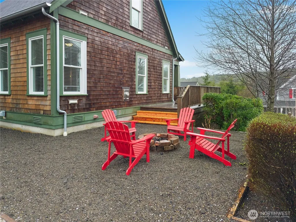 267 Compass Street Pacific Beach WA 98571