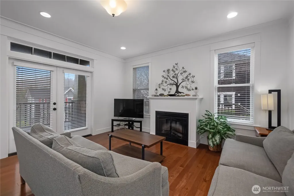 267 Compass Street Pacific Beach WA 98571