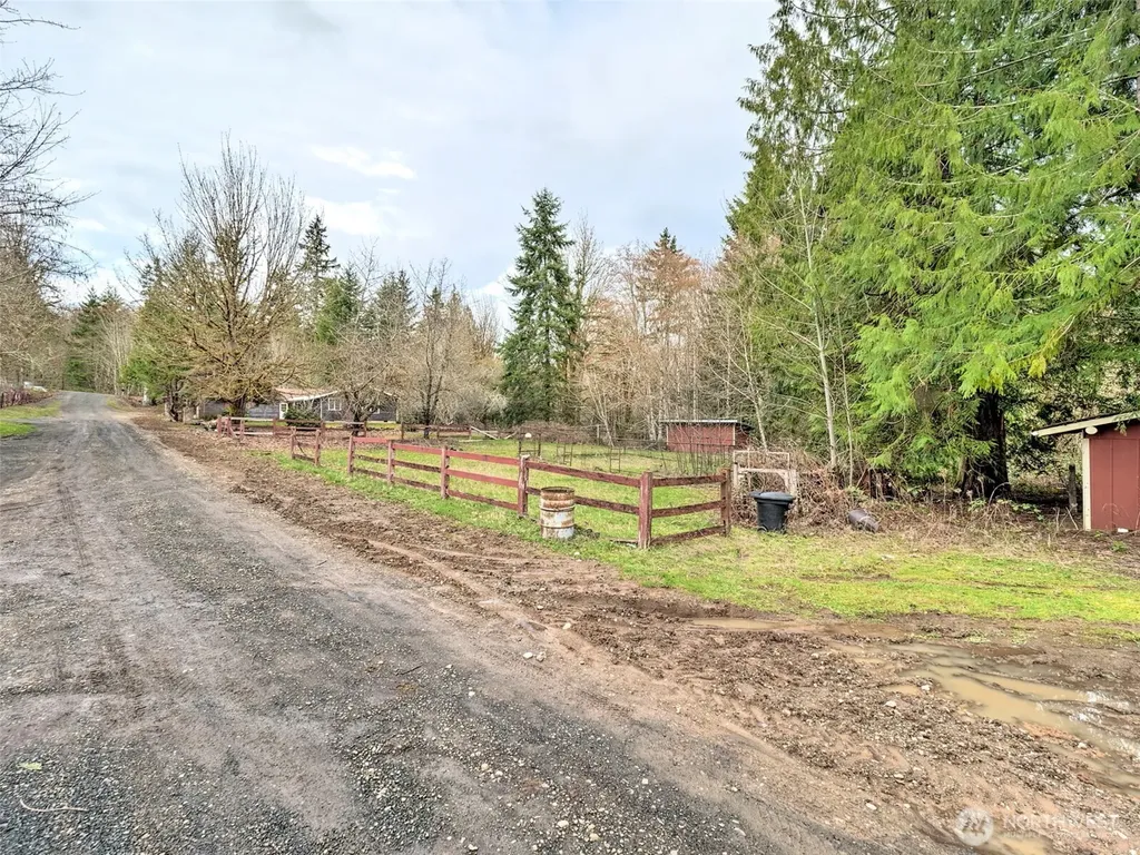 1051 E Crestview Drive Shelton WA 98584