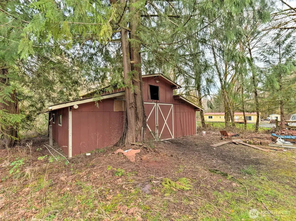 1051 E Crestview Drive Shelton WA 98584