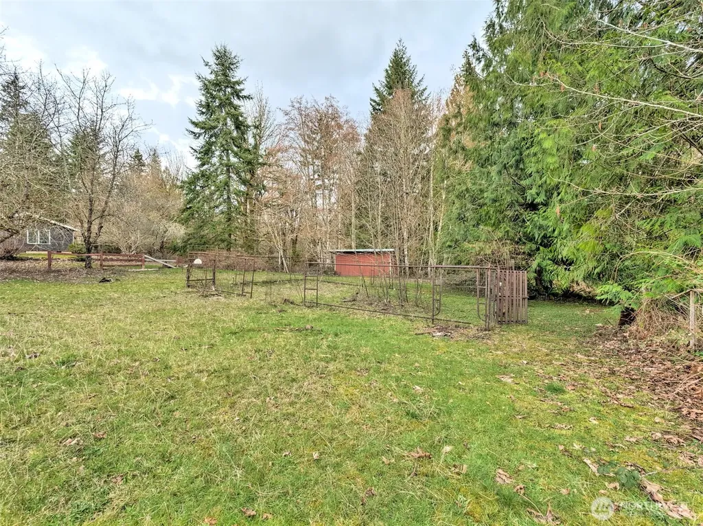1051 E Crestview Drive Shelton WA 98584