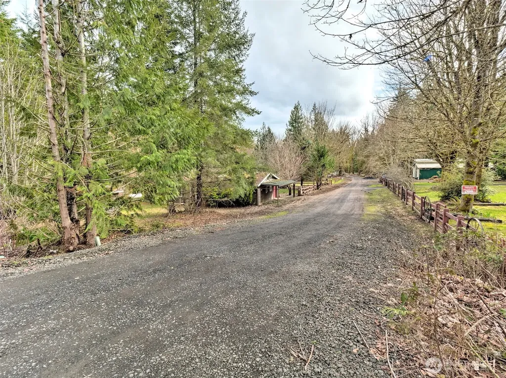 1051 E Crestview Drive Shelton WA 98584