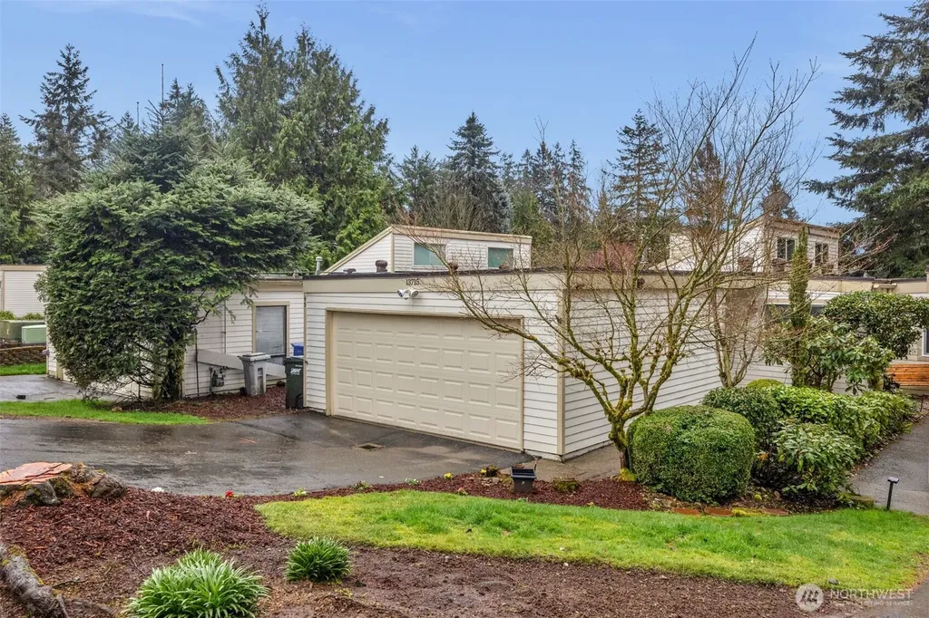 13715 SE 258th Place Kent WA 98042