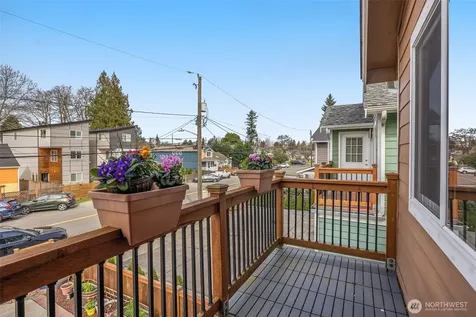 10250 17th Avenue SW Seattle WA 98146