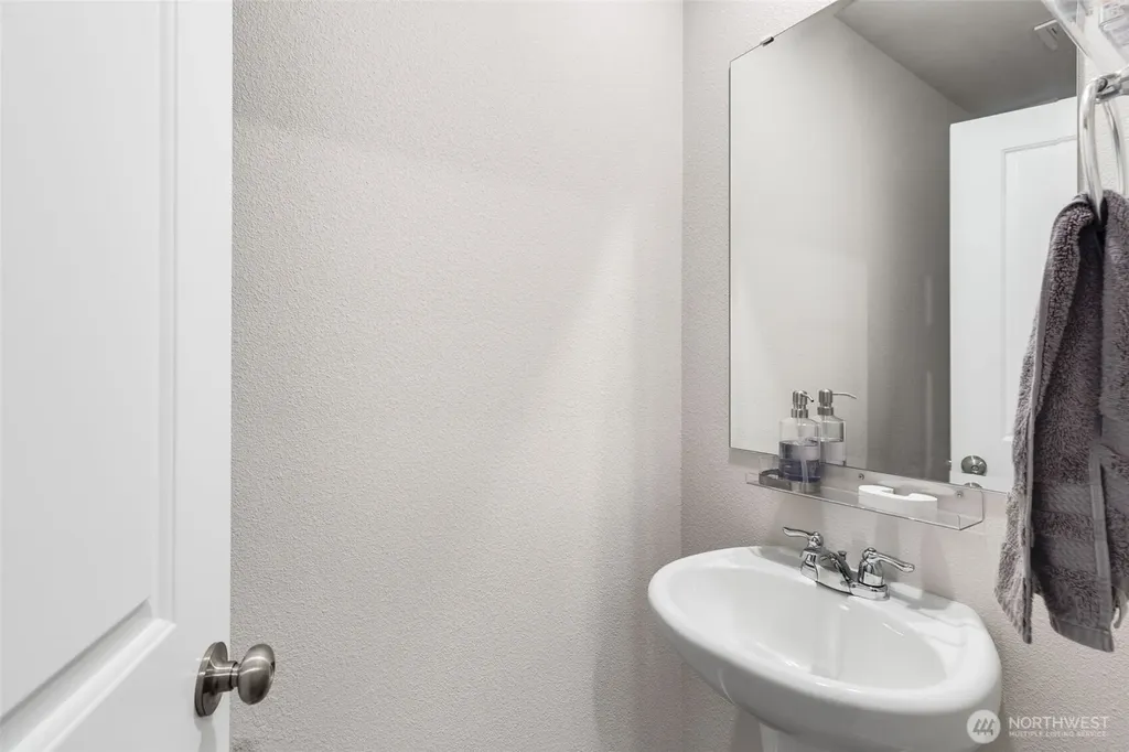 19821 E 136th Avenue Graham WA 98338