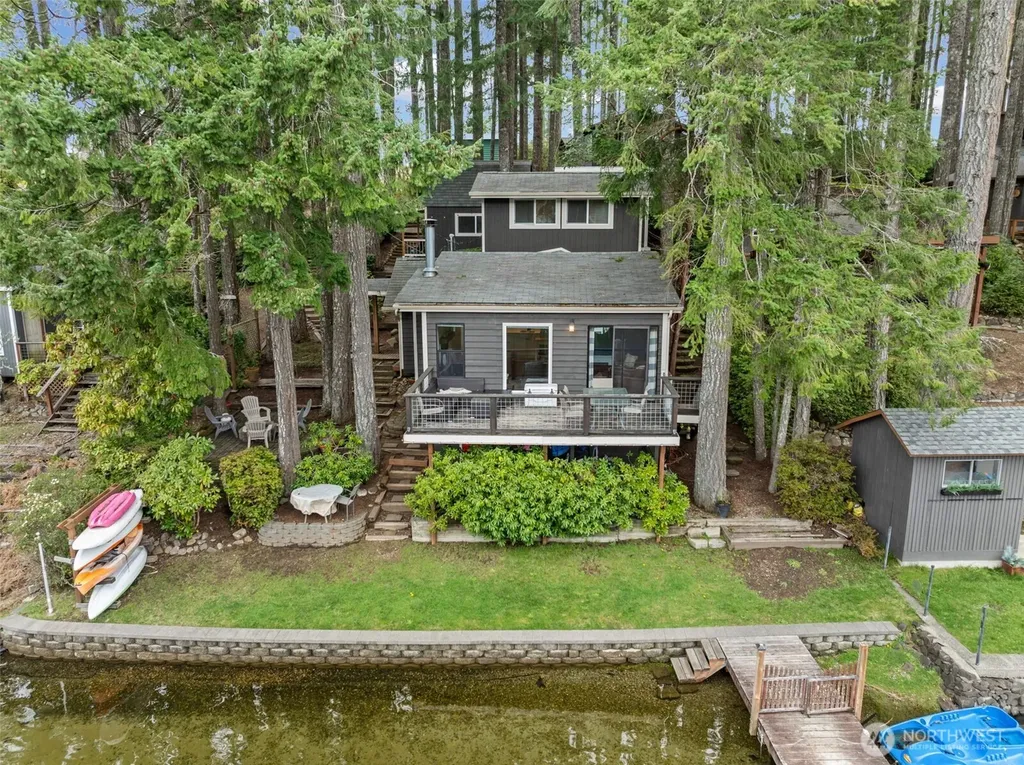 5530 E Mason Lake Drive W Grapeview WA 98546