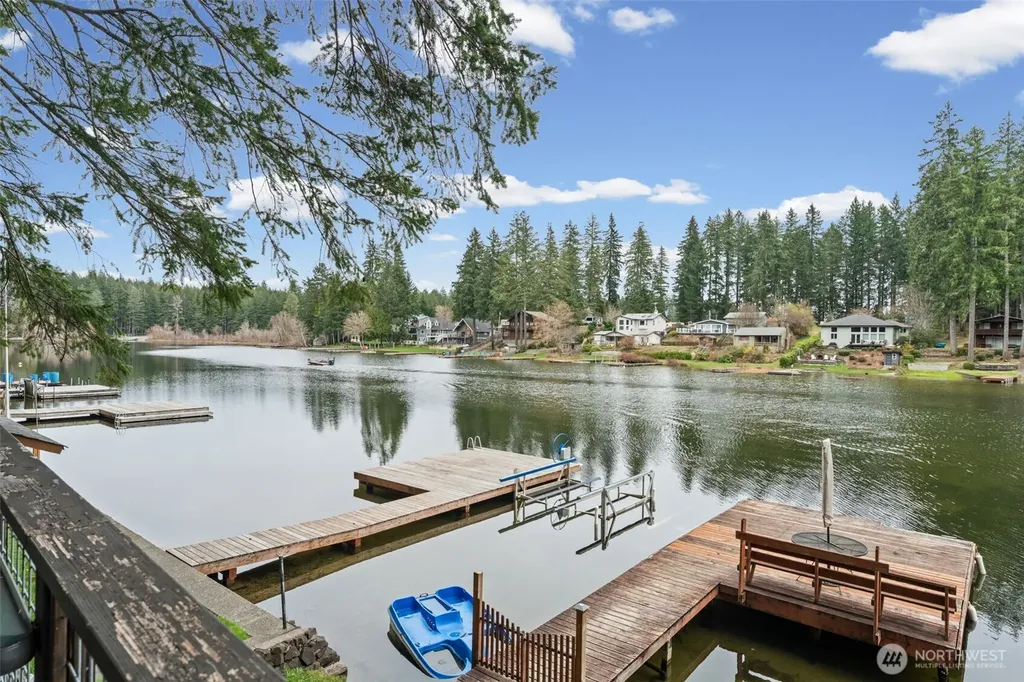 5530 E Mason Lake Drive W Grapeview WA 98546