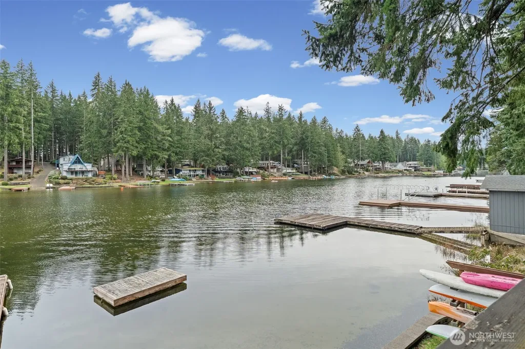 5530 E Mason Lake Drive W Grapeview WA 98546