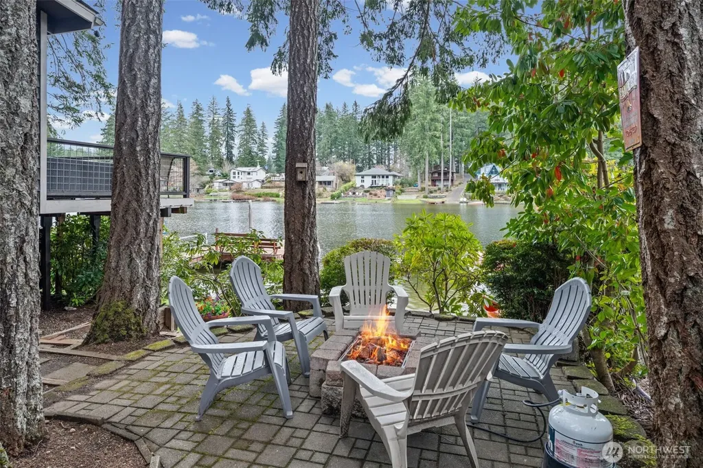 5530 E Mason Lake Drive W Grapeview WA 98546