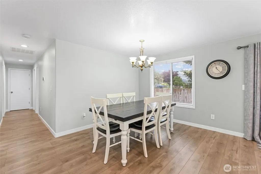 105 Wilshire Way Kelso WA 98626