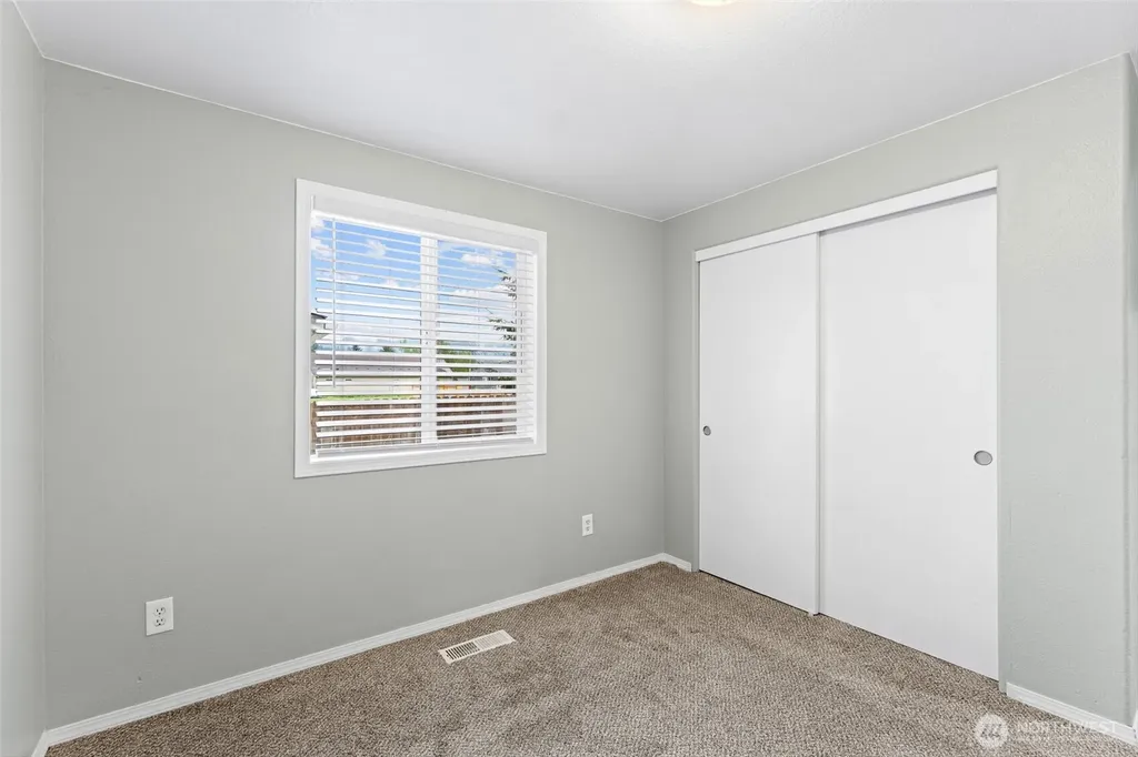 105 Wilshire Way Kelso WA 98626
