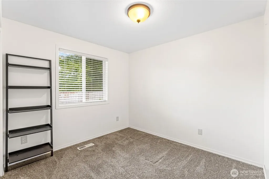 105 Wilshire Way Kelso WA 98626