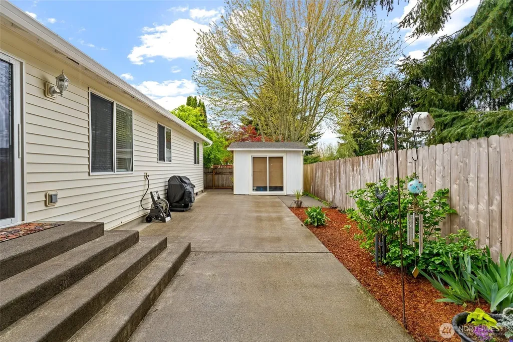 105 Wilshire Way Kelso WA 98626