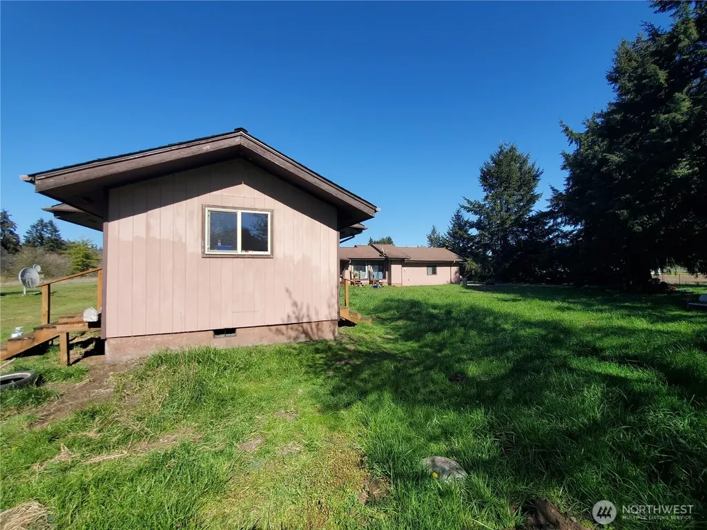 4924 165th Lane SW Rochester WA 98579