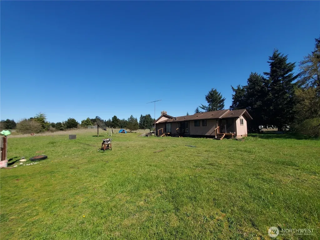4924 165th Lane SW Rochester WA 98579