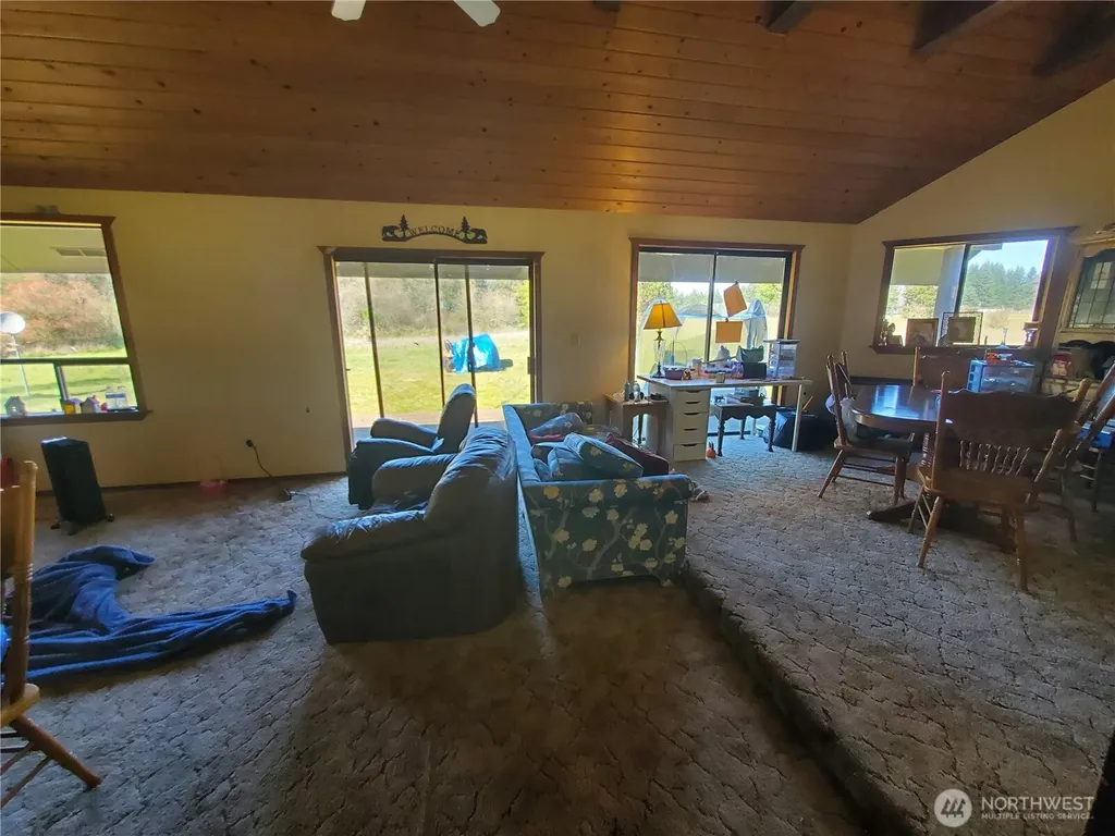 4924 165th Lane SW Rochester WA 98579