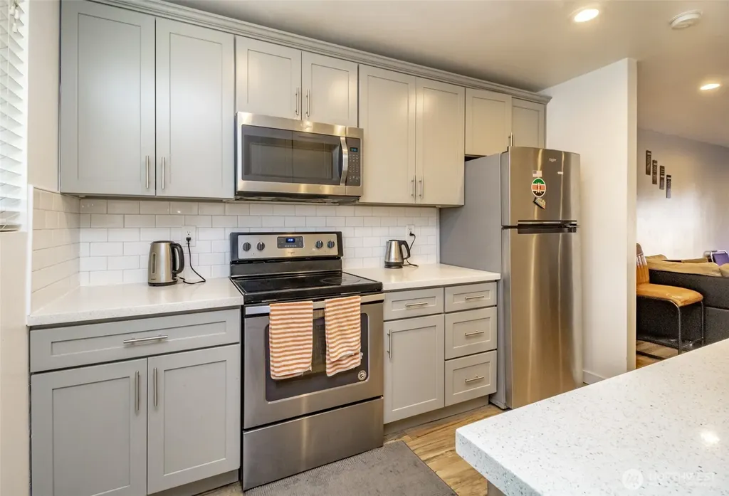 12416 SE 272nd Kent WA 98030