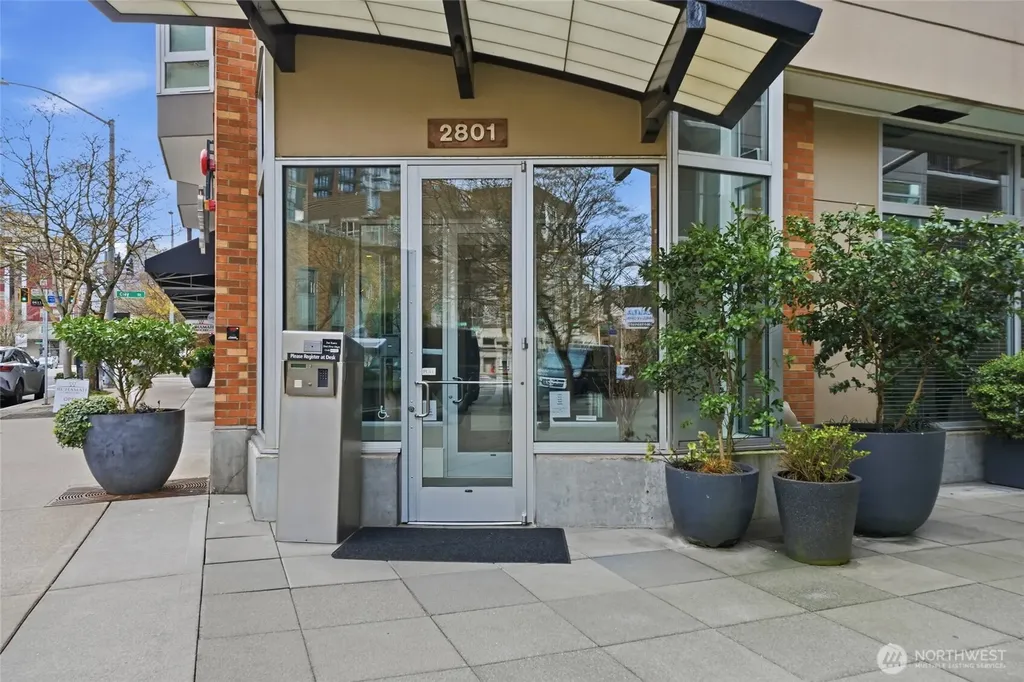 2801 1st Avenue Seattle WA 98121