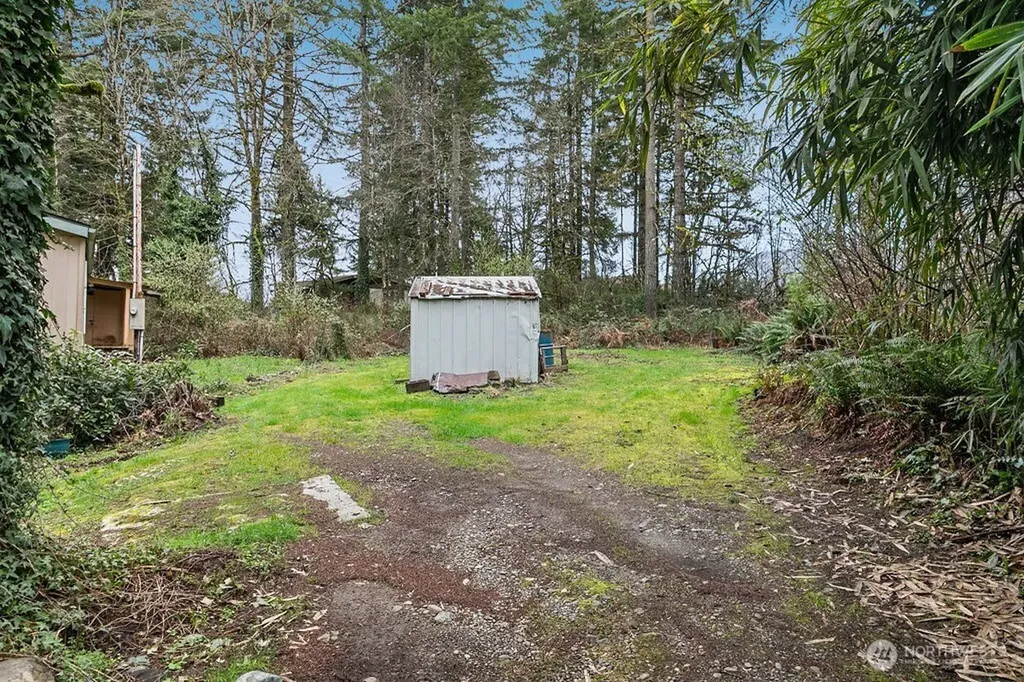 151 NE Deerwood Drive Belfair WA 98528