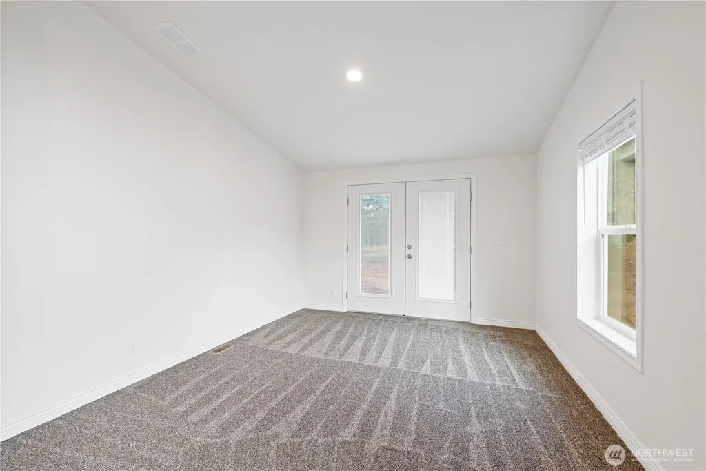 1728 Spirit Lake Highway Castle Rock WA 98611