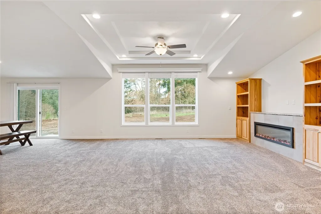 1728 Spirit Lake Highway Castle Rock WA 98611