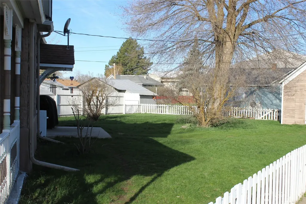 209 E Alder Avenue Ritzville WA 99169