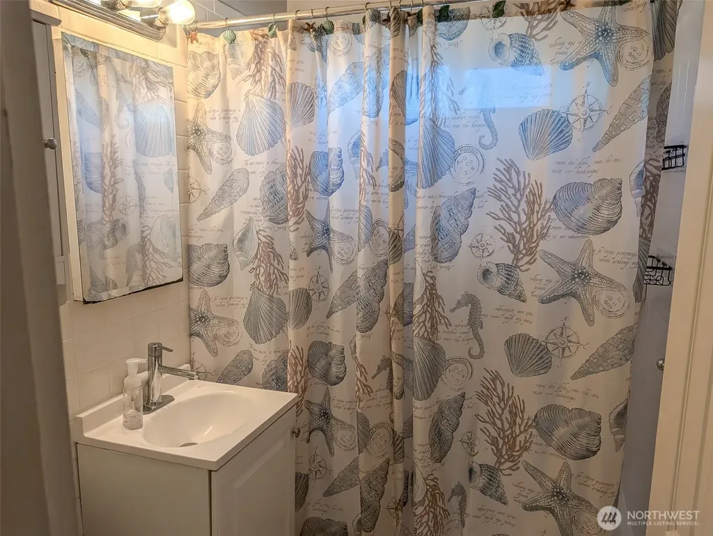 581 Dolphin Avenue NE Ocean Shores WA 98569