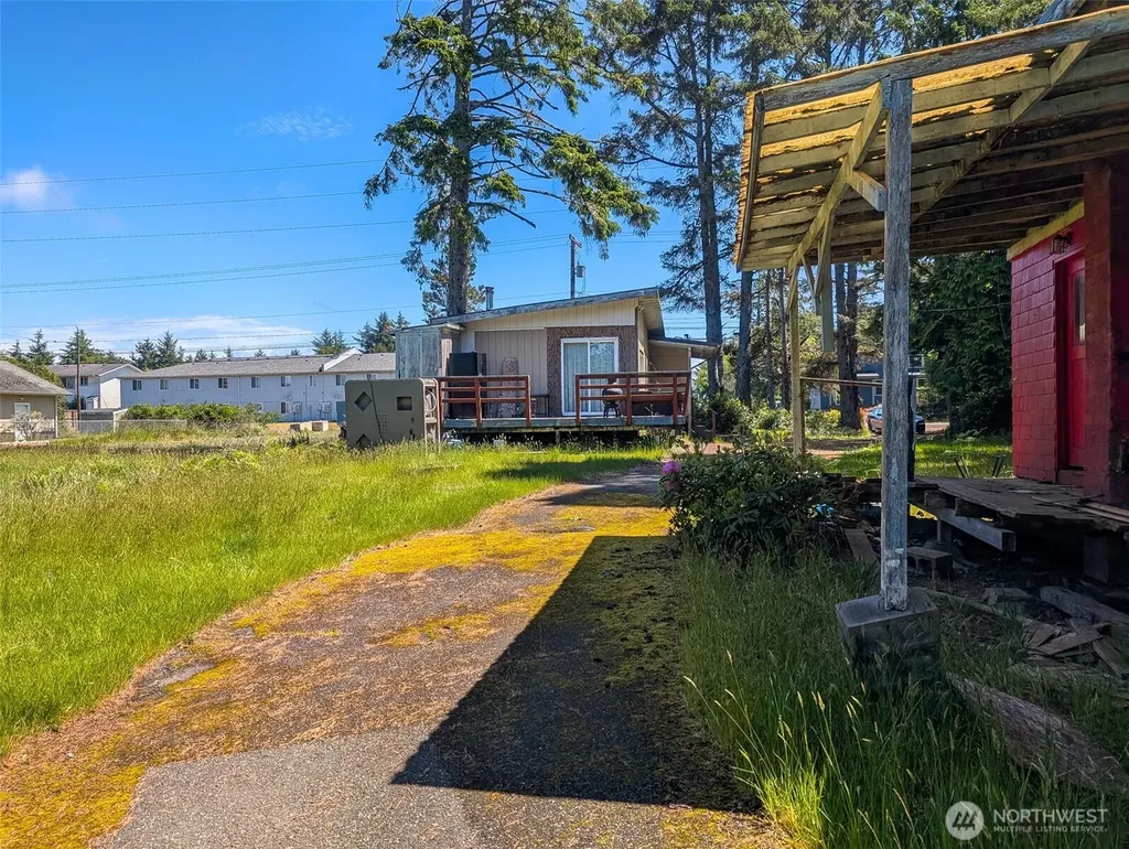 581 Dolphin Avenue NE Ocean Shores WA 98569
