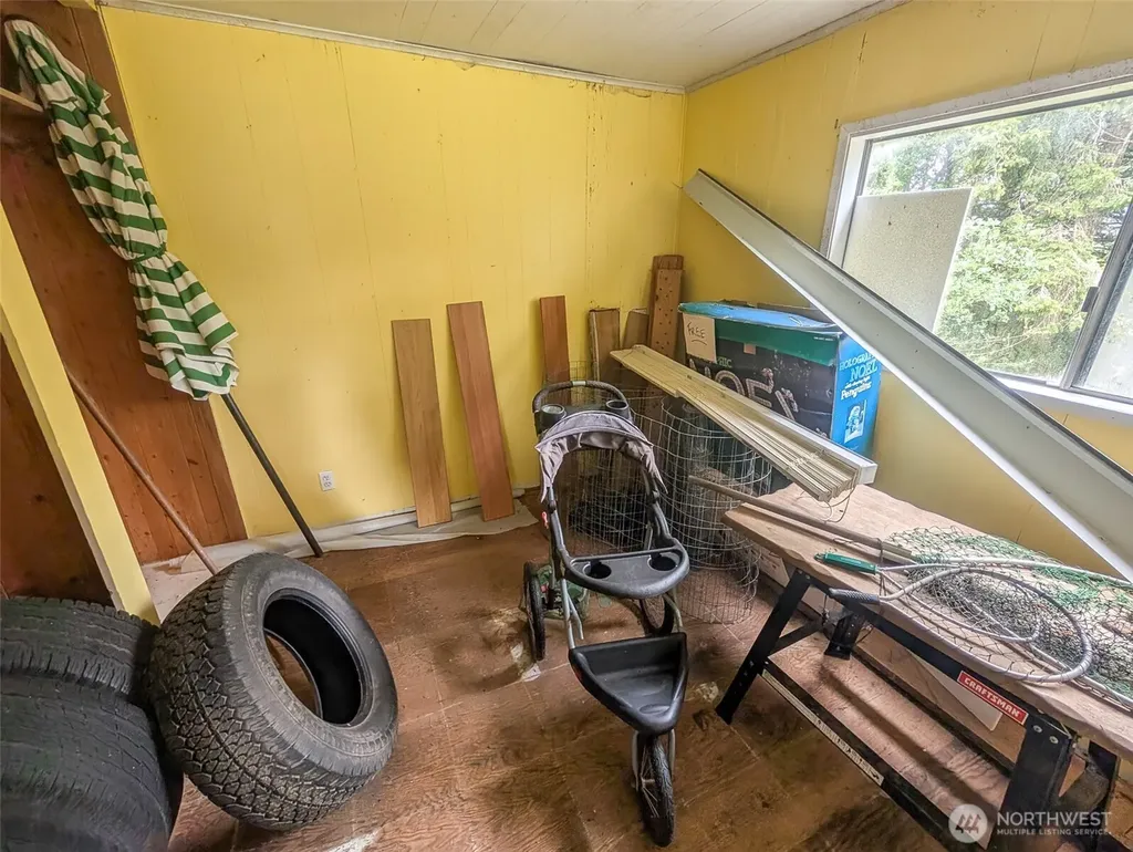 581 Dolphin Avenue NE Ocean Shores WA 98569