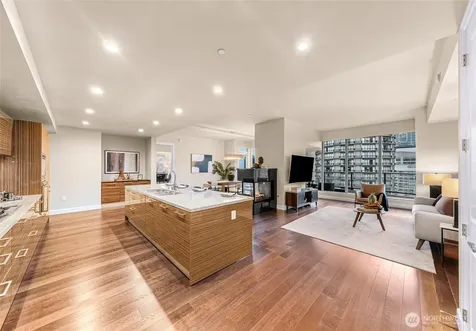 1920 4th Avenue Seattle WA 98101
