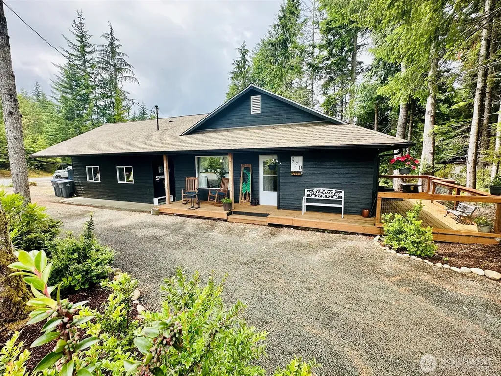 970 N Colony Surf Drive Lilliwaup WA 98555