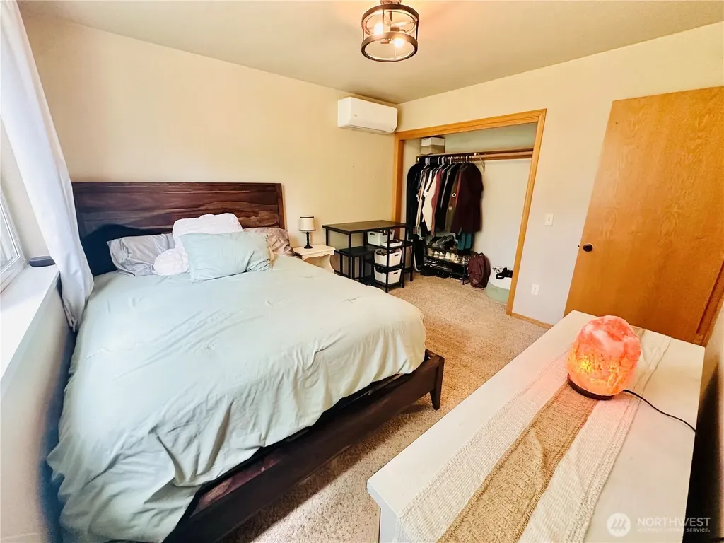 970 N Colony Surf Drive Lilliwaup WA 98555