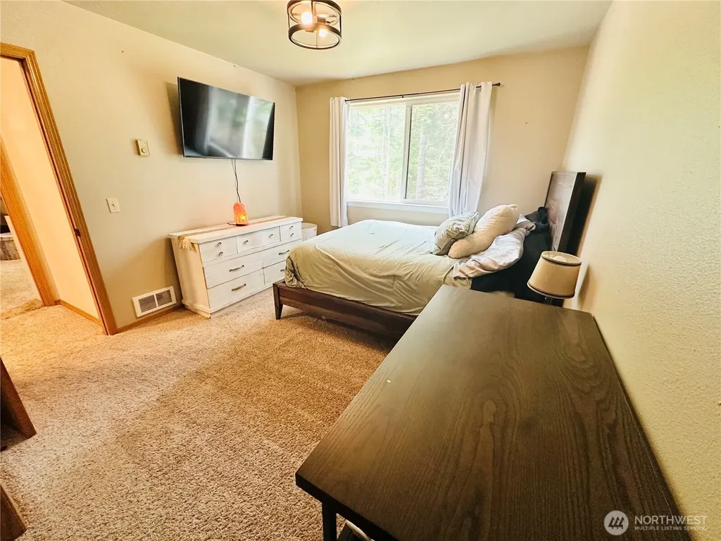 970 N Colony Surf Drive Lilliwaup WA 98555