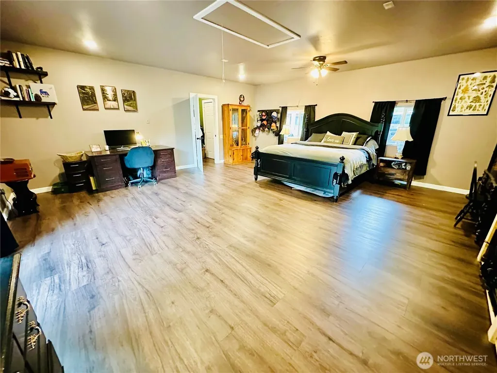 970 N Colony Surf Drive Lilliwaup WA 98555