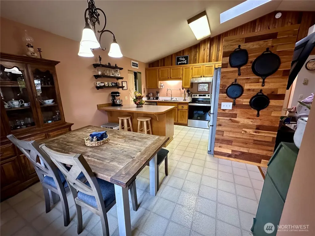 970 N Colony Surf Drive Lilliwaup WA 98555