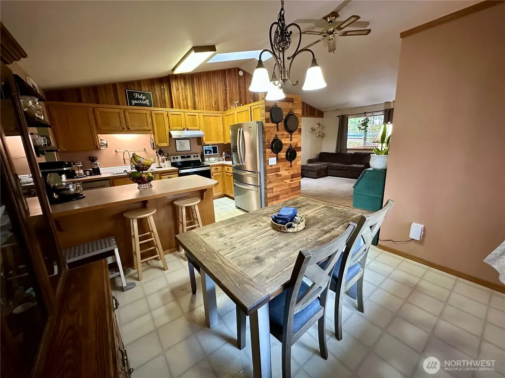 970 N Colony Surf Drive Lilliwaup WA 98555