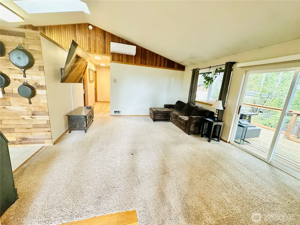 970 N Colony Surf Drive Lilliwaup WA 98555