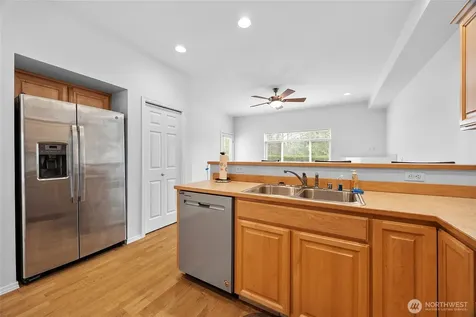 5300 Glenwood Avenue Everett WA 98203