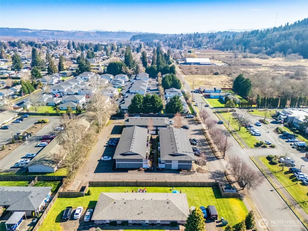 921 12th Avenue SE Puyallup WA 98372