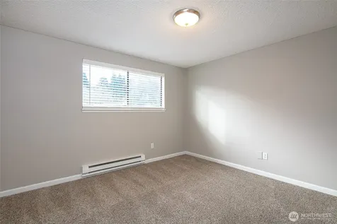 921 12th Avenue SE Puyallup WA 98372