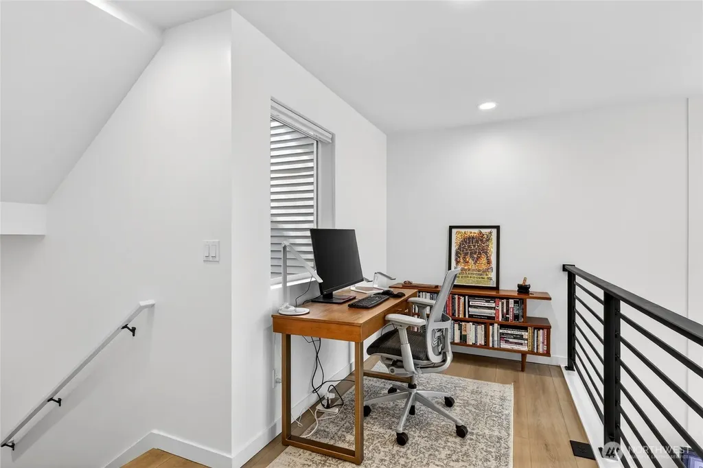 6320 41st Avenue SW Seattle WA 98136