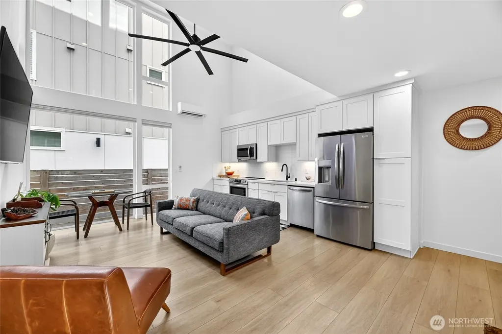 6320 41st Avenue SW Seattle WA 98136
