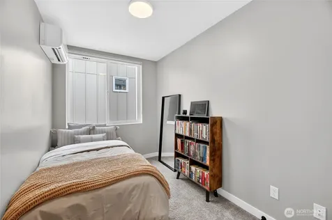 6320 41st Avenue SW Seattle WA 98136